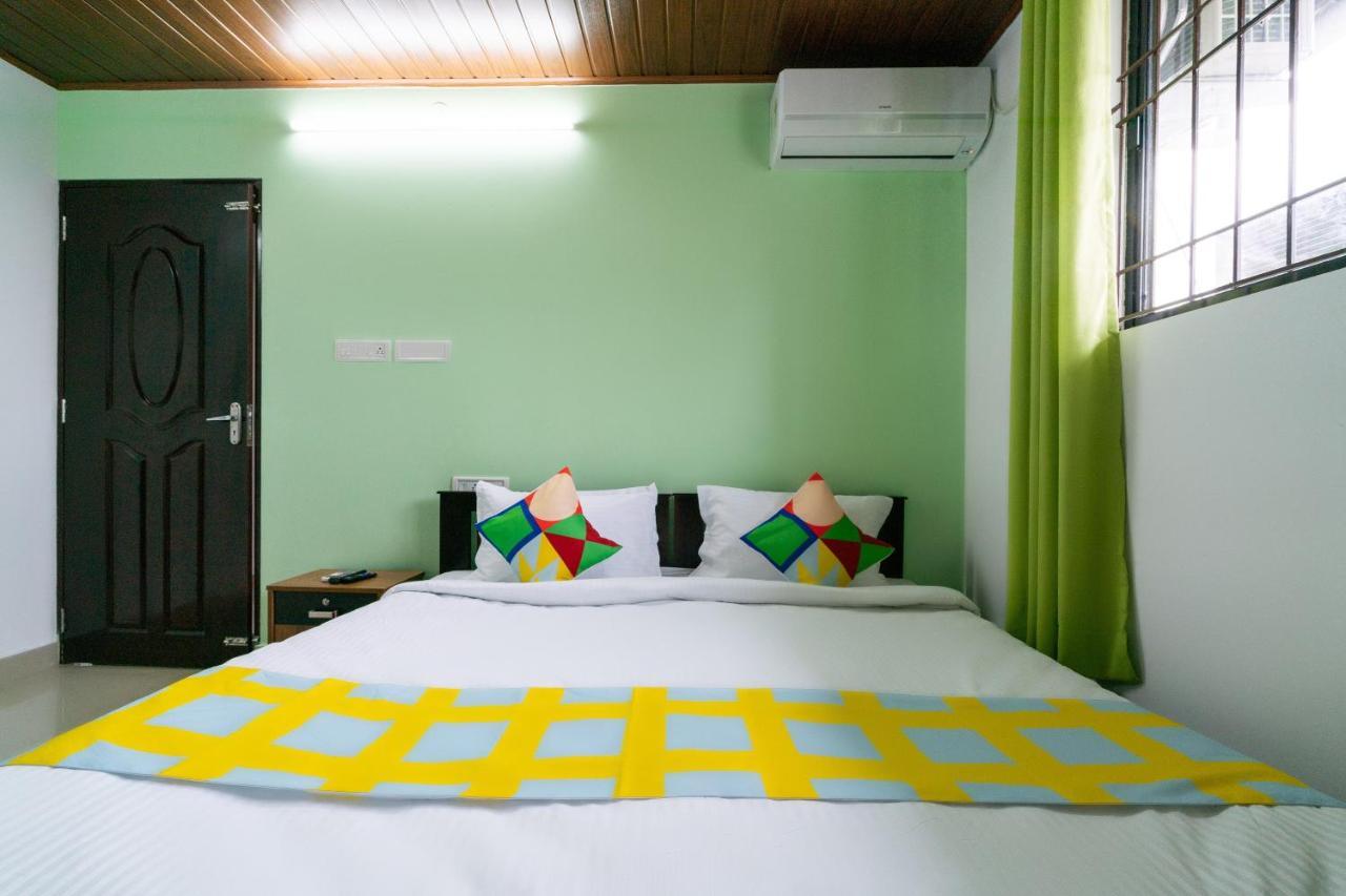 Oyo Home 49697 Aj Apartments Kochi Exterior photo